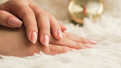 Gel nails design